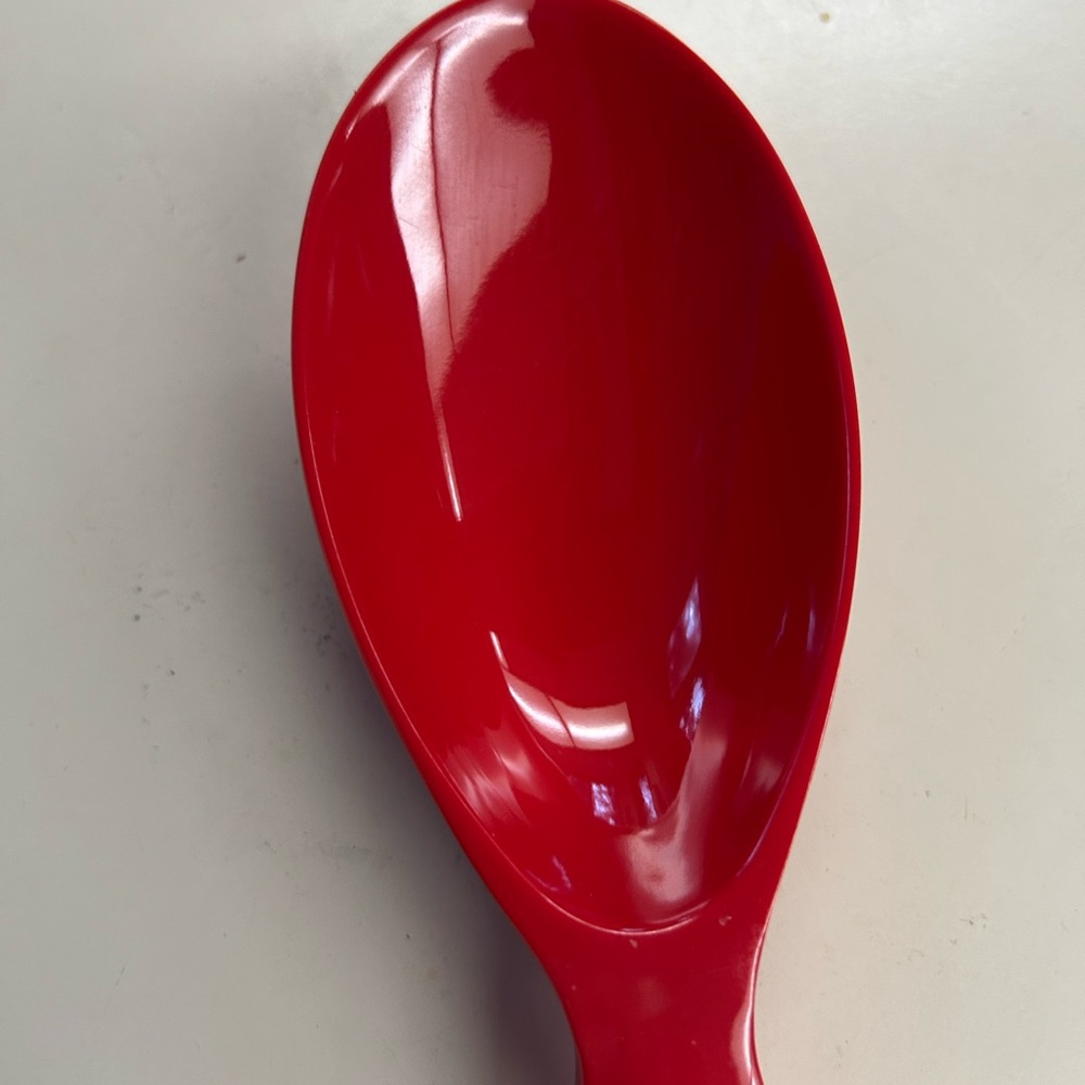 HEB Creamy Creations Original Red Ice Cream Spoon - Picture 3 of 5